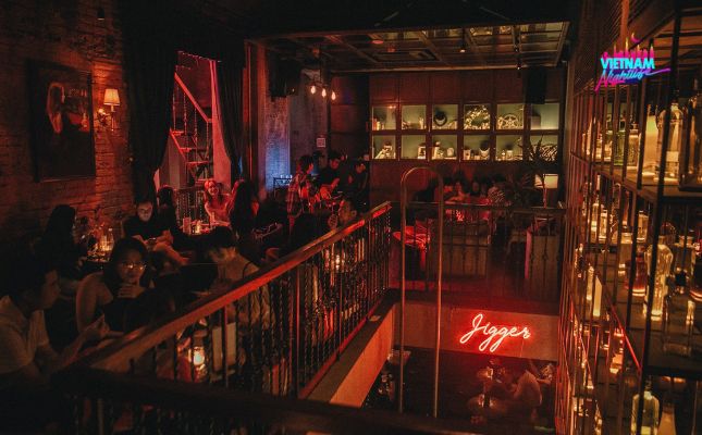Jigger Cocktail & Wine Bar mang hơi thở đương đại pha lẫn cổ điển Châu Âu