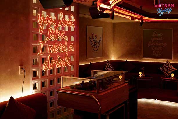 A Good Bar